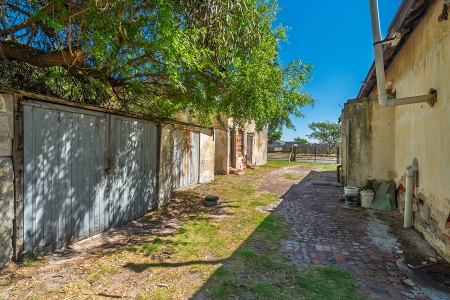 4 Bedroom Property for Sale in Rugby Western Cape